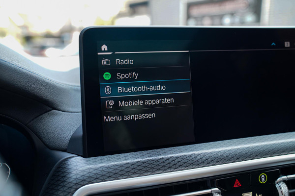 BMW X3 XDrive30e High Executive | Panorama | Driving Assistant | HuD | Harman/Kardon | ACC | Lane Assist | Adaptieve LED | Memory