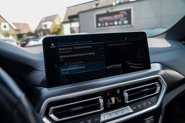 BMW X3 XDrive30e High Executive | Panorama | Driving Assistant | HuD | Harman/Kardon | ACC | Lane Assist | Adaptieve LED | Memory