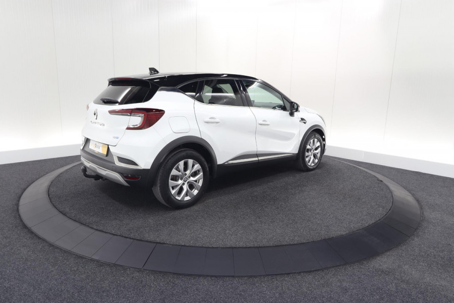 Renault Captur 1.6 E-Tech Plug-in Hybrid 160 Intens | Trekhaak | Camera | Adaptieve Cruise Control | Dodehoekdetectie