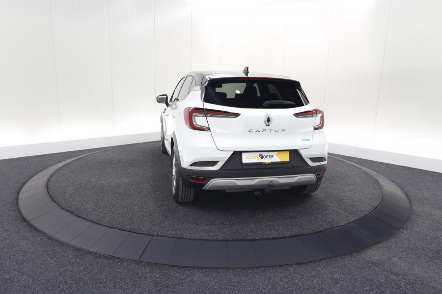 Renault Captur 1.6 E-Tech Plug-in Hybrid 160 Intens | Trekhaak | Camera | Adaptieve Cruise Control | Dodehoekdetectie