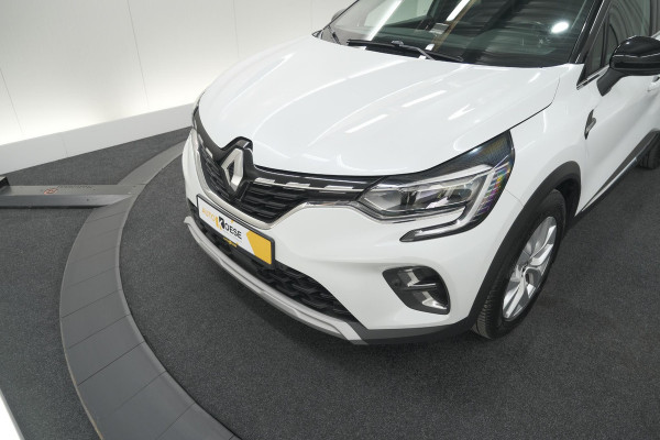Renault Captur 1.6 E-Tech Plug-in Hybrid 160 Intens | Trekhaak | Camera | Adaptieve Cruise Control | Dodehoekdetectie