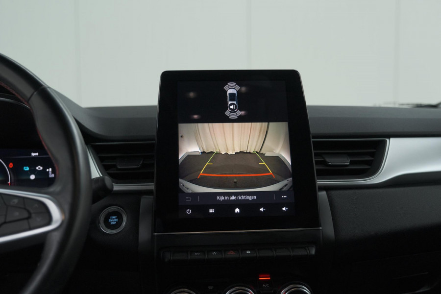 Renault Captur 1.6 E-Tech Plug-in Hybrid 160 Intens | Trekhaak | Camera | Adaptieve Cruise Control | Dodehoekdetectie