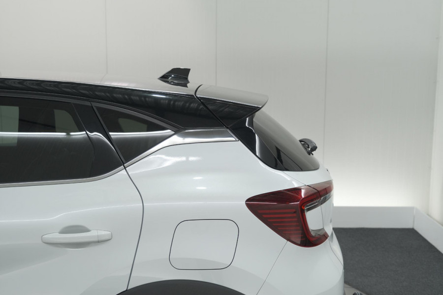 Renault Captur 1.6 E-Tech Plug-in Hybrid 160 Intens | Trekhaak | Camera | Adaptieve Cruise Control | Dodehoekdetectie