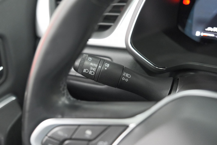 Renault Captur 1.6 E-Tech Plug-in Hybrid 160 Intens | Trekhaak | Camera | Adaptieve Cruise Control | Dodehoekdetectie