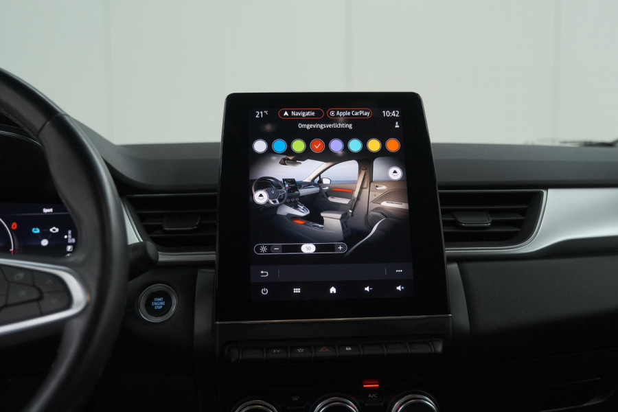 Renault Captur 1.6 E-Tech Plug-in Hybrid 160 Intens | Trekhaak | Camera | Adaptieve Cruise Control | Dodehoekdetectie