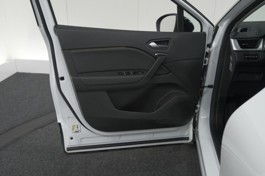 Renault Captur 1.6 E-Tech Plug-in Hybrid 160 Intens | Trekhaak | Camera | Adaptieve Cruise Control | Dodehoekdetectie