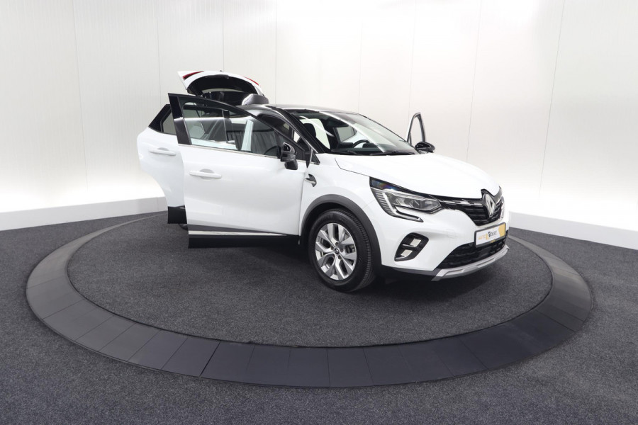 Renault Captur 1.6 E-Tech Plug-in Hybrid 160 Intens | Trekhaak | Camera | Adaptieve Cruise Control | Dodehoekdetectie