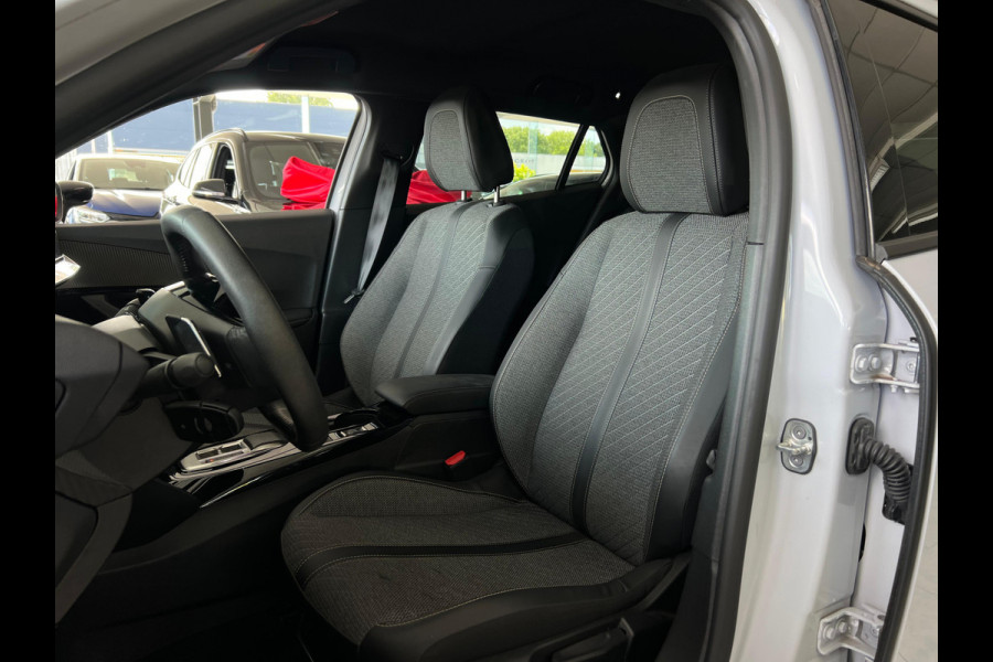 Peugeot 2008 1.2 PureTech 130 Allure NAVI | 1/2 LEDER | CAMERA | CARPLAY |