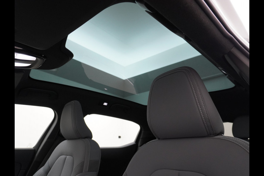 Polestar 2 Long Range 78 kWh Pano-Dak 20" Sleutelloos(Telefoon-sleutel) Adaptive-Cruise Carplay Android 360-Camera Elektr.stoelen+Geheugen  Phone-Connect.Stoel-Verwarmd 1500kg-trekvermogen OnePedal drive Licht+Zichtpakket 55.000 nieuw!! EBD RemAssist Virtual-Cockpit digiDash Uitparkeer waarschuwing Botswaarsc.syst. Autonoom-Rem Noodrem ESP TCS Hill-Assist Lane Assist Pre-Crash-Syst. Emergency-Call Keyless Ecc tot 150kw snell