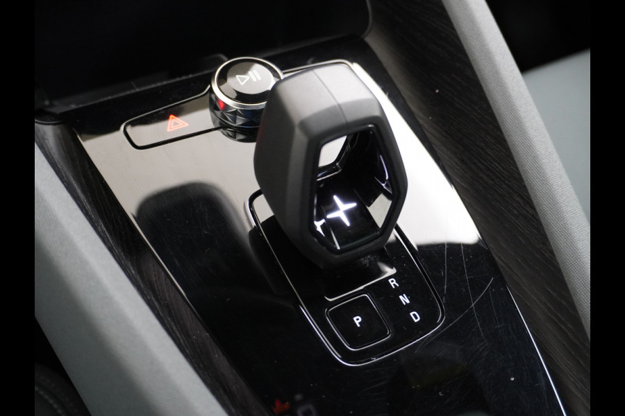 Polestar 2 Long Range 78 kWh Pano-Dak 20" Sleutelloos(Telefoon-sleutel) Adaptive-Cruise Carplay Android 360-Camera Elektr.stoelen+Geheugen  Phone-Connect.Stoel-Verwarmd 1500kg-trekvermogen OnePedal drive Licht+Zichtpakket 55.000 nieuw!! EBD RemAssist Virtual-Cockpit digiDash Uitparkeer waarschuwing Botswaarsc.syst. Autonoom-Rem Noodrem ESP TCS Hill-Assist Lane Assist Pre-Crash-Syst. Emergency-Call Keyless Ecc tot 150kw snell