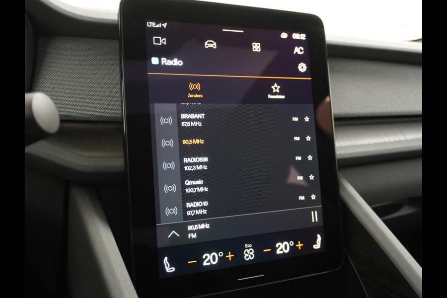 Polestar 2 Long Range 78 kWh Pano-Dak 20" Sleutelloos(Telefoon-sleutel) Adaptive-Cruise Carplay Android 360-Camera Elektr.stoelen+Geheugen  Phone-Connect.Stoel-Verwarmd 1500kg-trekvermogen OnePedal drive Licht+Zichtpakket 55.000 nieuw!! EBD RemAssist Virtual-Cockpit digiDash Uitparkeer waarschuwing Botswaarsc.syst. Autonoom-Rem Noodrem ESP TCS Hill-Assist Lane Assist Pre-Crash-Syst. Emergency-Call Keyless Ecc tot 150kw snell