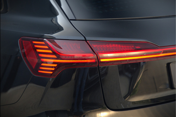 Audi e-tron 50 quattro S edition 71 kWh | S Line | Black Edition | Bang & Olufsen | Panoramadak | Head-Up Display | Trekhaak | Memory Seats | Ambiance Verlichting | Camera | Luchtvering | Adaptive Cruise Control | Keyless | Matrix
