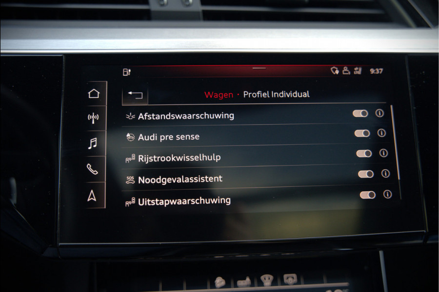 Audi e-tron 50 quattro S edition 71 kWh | S Line | Black Edition | Bang & Olufsen | Panoramadak | Head-Up Display | Trekhaak | Memory Seats | Ambiance Verlichting | Camera | Luchtvering | Adaptive Cruise Control | Keyless | Matrix