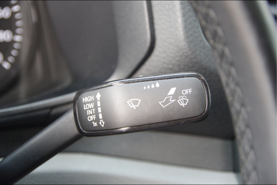 Volkswagen Crafter 35 2.0 TDI L3H3 EXCLUSIVE, 140PK AUT. 2X SCHUIFDEUR, LED, LEDER, ADAPT. CRUISE, CAMERA, AIRCO, PARKEERSENSOREN, NL AUTO, NAP