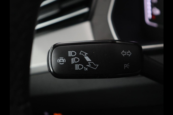 Volkswagen Passat 1.4 TSI PHEV GTE | Panoramadak | Stoelverwarming | Camera | Virtual Cockpit | Leder/Alcantara | Carplay | Matrix LED | Massage | Navigatie | Dodehoek detectie