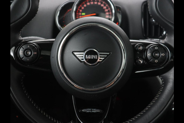 MINI Countryman 2.0 Cooper S E ALL4 Chili | Panoramadak | Leder | Stoelverwarming | Harman/Kardon | Carplay | Full LED | Navigatie | Climate control | Parkeerhulp | PHEV
