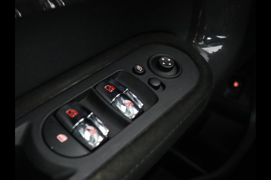 MINI Countryman 2.0 Cooper S E ALL4 Chili | Panoramadak | Leder | Stoelverwarming | Harman/Kardon | Carplay | Full LED | Navigatie | Climate control | Parkeerhulp | PHEV