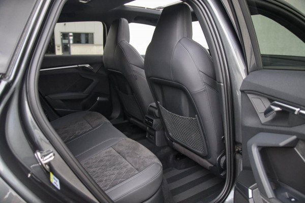 Audi A3 Sportback 40 TFSI e PHEV S Edition S-line 204pk S-Tronic! Panoramadak|Virtual Cockpit|Kuipstoelen elektrisch|Matrix|Black