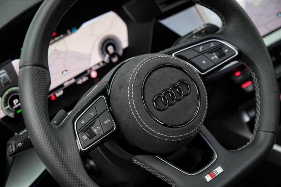 Audi A3 Sportback 40 TFSI e PHEV S Edition S-line 204pk S-Tronic! Panoramadak|Virtual Cockpit|Kuipstoelen elektrisch|Matrix|Black