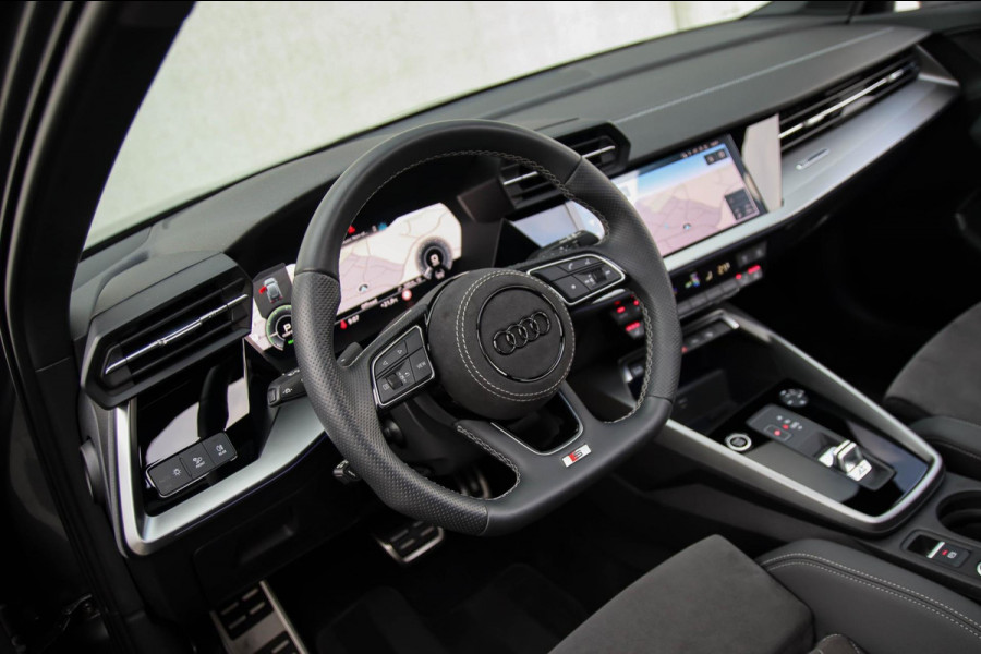 Audi A3 Sportback 40 TFSI e PHEV S Edition S-line 204pk S-Tronic! Panoramadak|Virtual Cockpit|Kuipstoelen elektrisch|Matrix|Black