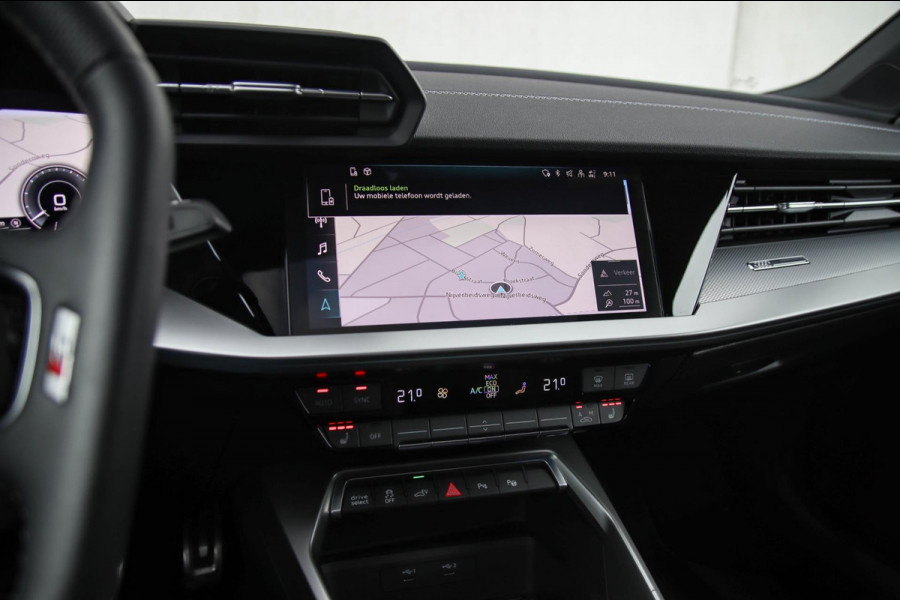 Audi A3 Sportback 40 TFSI e PHEV S Edition S-line 204pk S-Tronic! Panoramadak|Virtual Cockpit|Kuipstoelen elektrisch|Matrix|Black