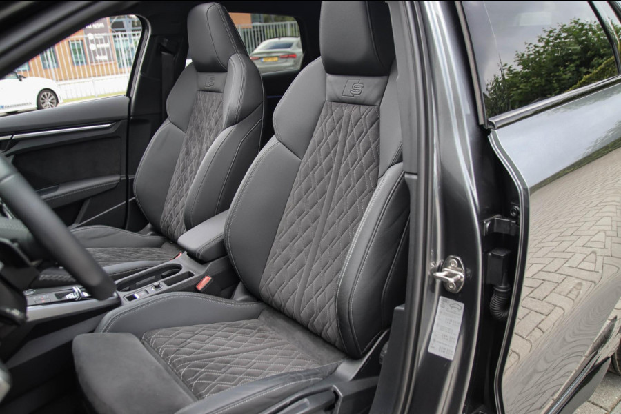 Audi A3 Sportback 40 TFSI e PHEV S Edition S-line 204pk S-Tronic! Panoramadak|Virtual Cockpit|Kuipstoelen elektrisch|Matrix|Black