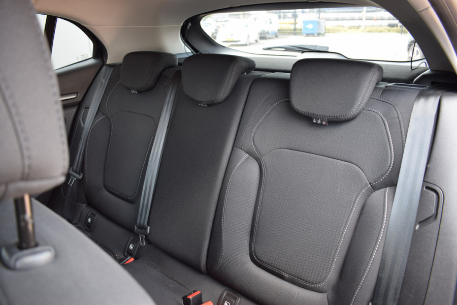 Renault Mégane 1.3 TCe Authentique | Trekhaak | Apple CarPlay | Camera | Climate