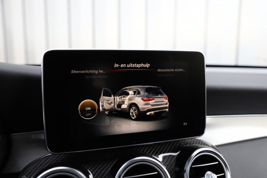 Mercedes-Benz GLC 300 AMG 4-Matic | 258PK | Pano | Keyles-go | Head-up | Burmester | Sfeerverlichting | Memory | Distronic+ | ILS | Standkachel |