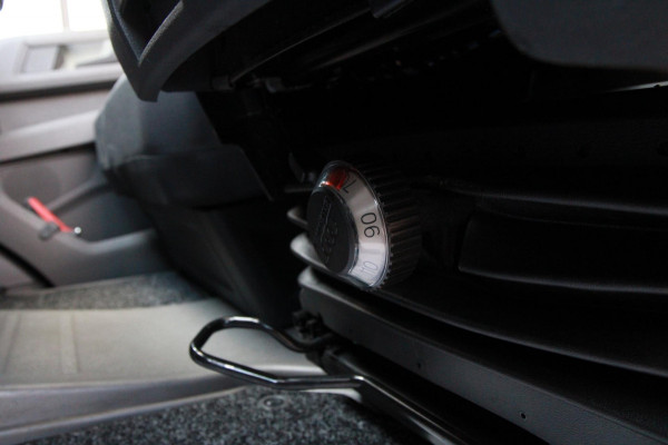Volkswagen Crafter 35 2.0 TDI L3H2 / App connect / Gev. Stoel / Cruise / dealer onderhouden