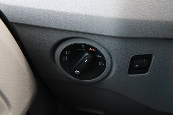Volkswagen Crafter 35 2.0 TDI L3H2 / App connect / Gev. Stoel / Cruise / dealer onderhouden