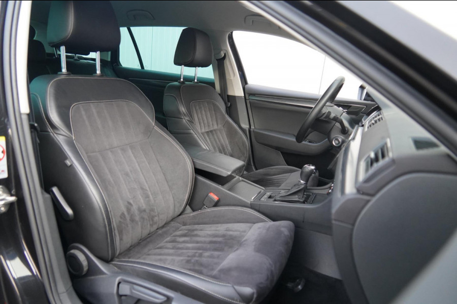 Škoda Superb Combi 1.4 TSI iV Business Edition / 125dkm NAP / Camera / LED / Trekhaak / ACC / Side Assist
