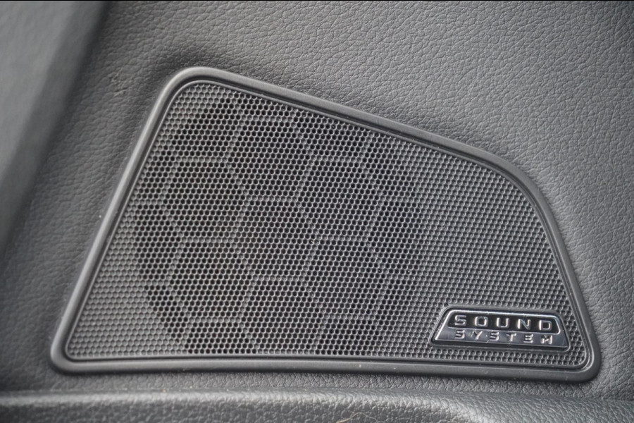 Škoda Superb Combi 1.4 TSI iV Business Edition / 125dkm NAP / Camera / LED / Trekhaak / ACC / Side Assist