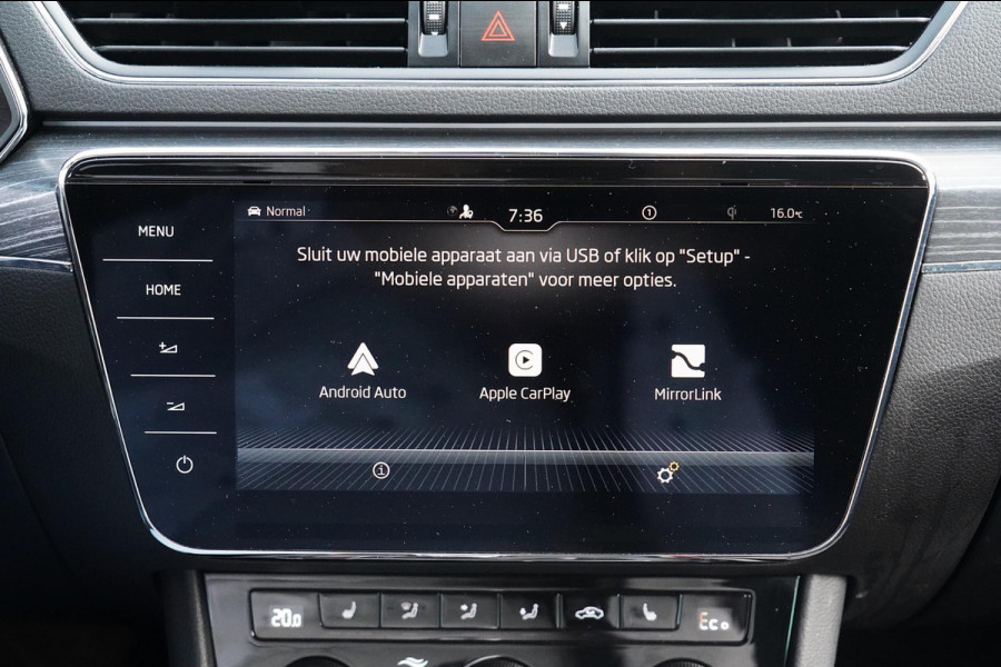 Škoda Superb Combi 1.4 TSI iV Business Edition / 125dkm NAP / Camera / LED / Trekhaak / ACC / Side Assist