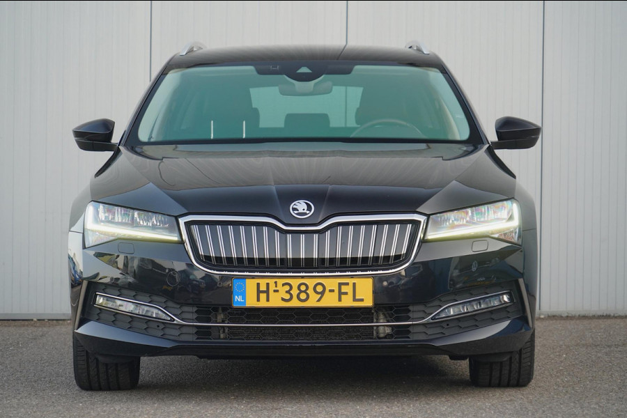 Škoda Superb Combi 1.4 TSI iV Business Edition / 125dkm NAP / Camera / LED / Trekhaak / ACC / Side Assist