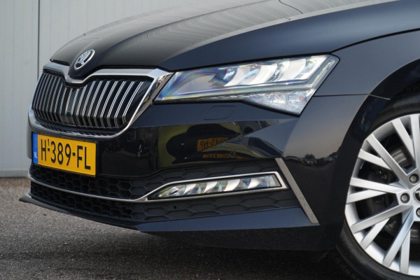 Škoda Superb Combi 1.4 TSI iV Business Edition / 125dkm NAP / Camera / LED / Trekhaak / ACC / Side Assist