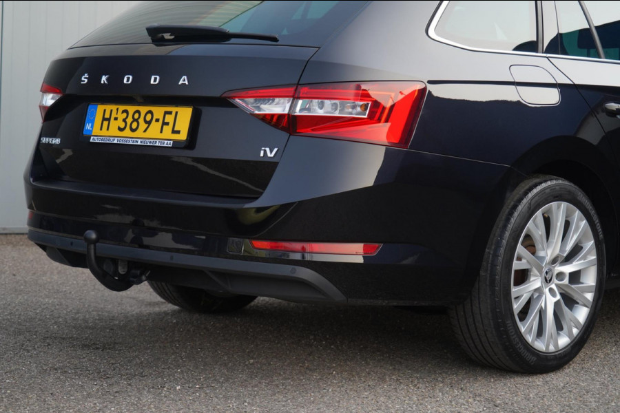 Škoda Superb Combi 1.4 TSI iV Business Edition / 125dkm NAP / Camera / LED / Trekhaak / ACC / Side Assist