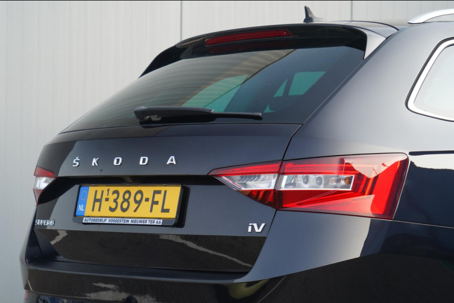 Škoda Superb Combi 1.4 TSI iV Business Edition / 125dkm NAP / Camera / LED / Trekhaak / ACC / Side Assist
