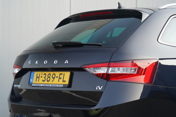 Škoda Superb Combi 1.4 TSI iV Business Edition / 125dkm NAP / Camera / LED / Trekhaak / ACC / Side Assist