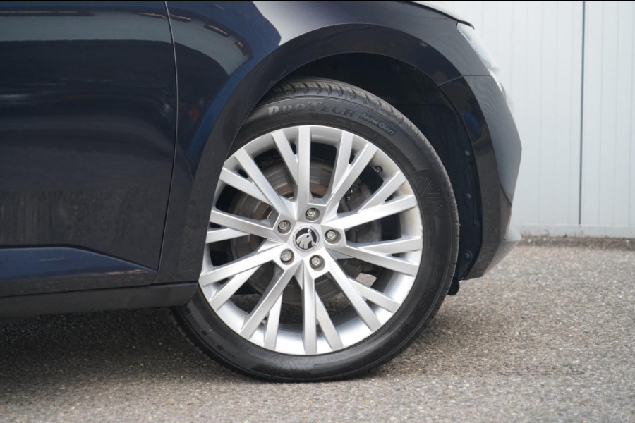 Škoda Superb Combi 1.4 TSI iV Business Edition / 125dkm NAP / Camera / LED / Trekhaak / ACC / Side Assist