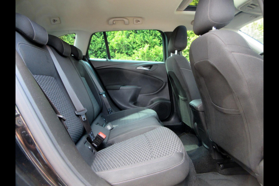 Opel Astra Sports Tourer 1.4 Online Edition *Navi*Trekhaak*