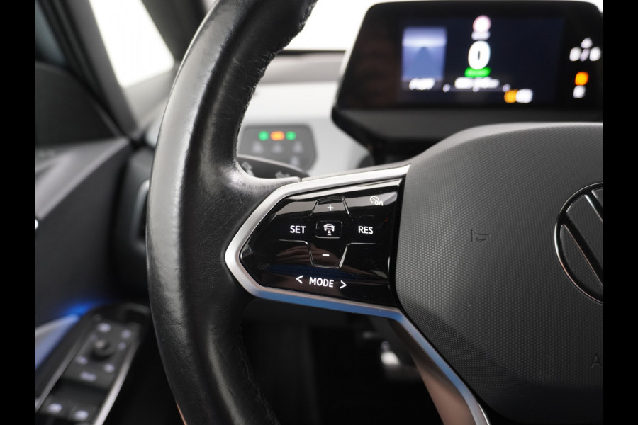 Volkswagen ID.3 58kWh 204PK 93% SOH Navi Adapt.Cruise Control Pdc Apple Carplay Android Navi Ecc Matrix-Led Stoel-Stuurverwarming Business DAB Keyless Lmv Bluetooth Regensensor Rijstrooksensor Verkeersbord detectie Mirrorlink 1e Eigenaar Grootste accu Garantie t/m 22-12-2028