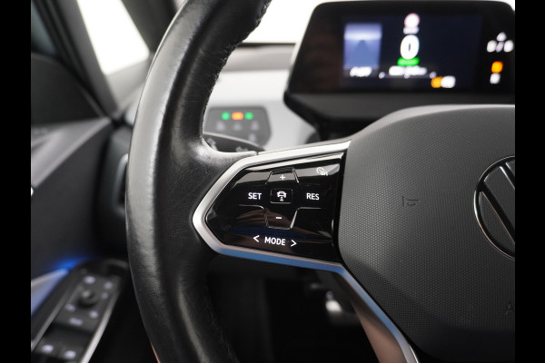 Volkswagen ID.3 58kWh 204PK 93% SOH Navi Adapt.Cruise Control Pdc Apple Carplay Android Navi Ecc Matrix-Led Stoel-Stuurverwarming Business DAB Keyless Lmv Bluetooth Regensensor Rijstrooksensor Verkeersbord detectie Mirrorlink 1e Eigenaar Grootste accu Garantie t/m 22-12-2028