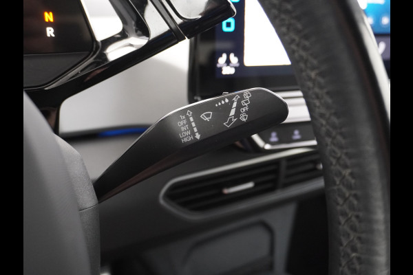 Volkswagen ID.3 58kWh 204PK 93% SOH Navi Adapt.Cruise Control Pdc Apple Carplay Android Navi Ecc Matrix-Led Stoel-Stuurverwarming Business DAB Keyless Lmv Bluetooth Regensensor Rijstrooksensor Verkeersbord detectie Mirrorlink 1e Eigenaar Grootste accu Garantie t/m 22-12-2028