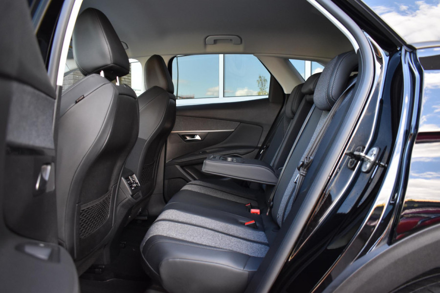 Peugeot 3008 1.2 PureTech 130 PK Allure Pack | Carplay | Camera | Keyless | Incl. garantie