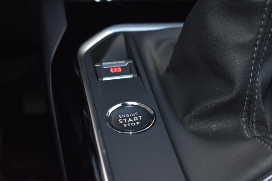 Peugeot 3008 1.2 PureTech 130 PK Allure Pack | Carplay | Camera | Keyless | Incl. garantie