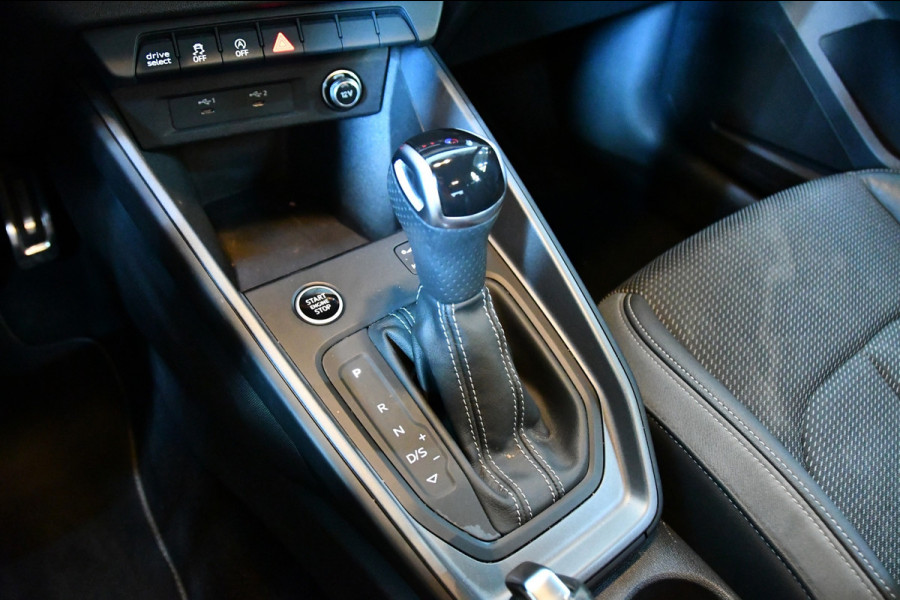 Audi A1 SPORTBACK 30 TFSI Advanced S-edition