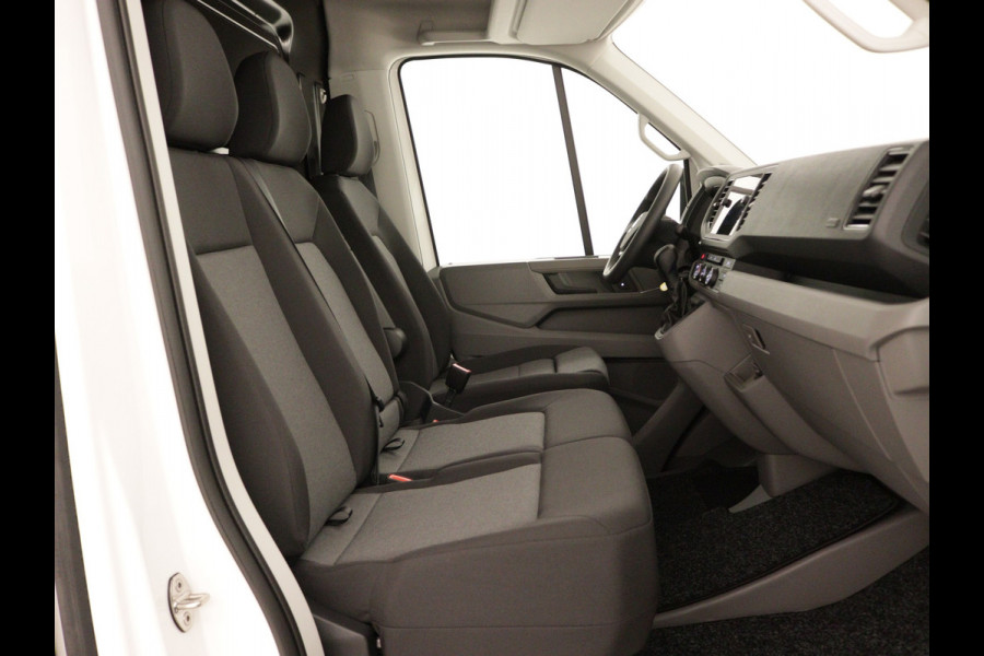 Volkswagen Crafter 2.0 TDI 103kW 140PK GVW 3.5T L3H3 WB 3640mm Highline AUT BPM vrij! Operational Lease vanaf € 990,-