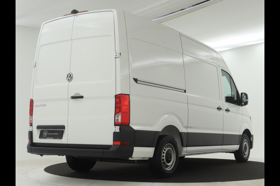 Volkswagen Crafter 2.0 TDI 103kW 140PK GVW 3.5T L3H3 WB 3640mm Highline AUT BPM vrij! Operational Lease vanaf € 990,-