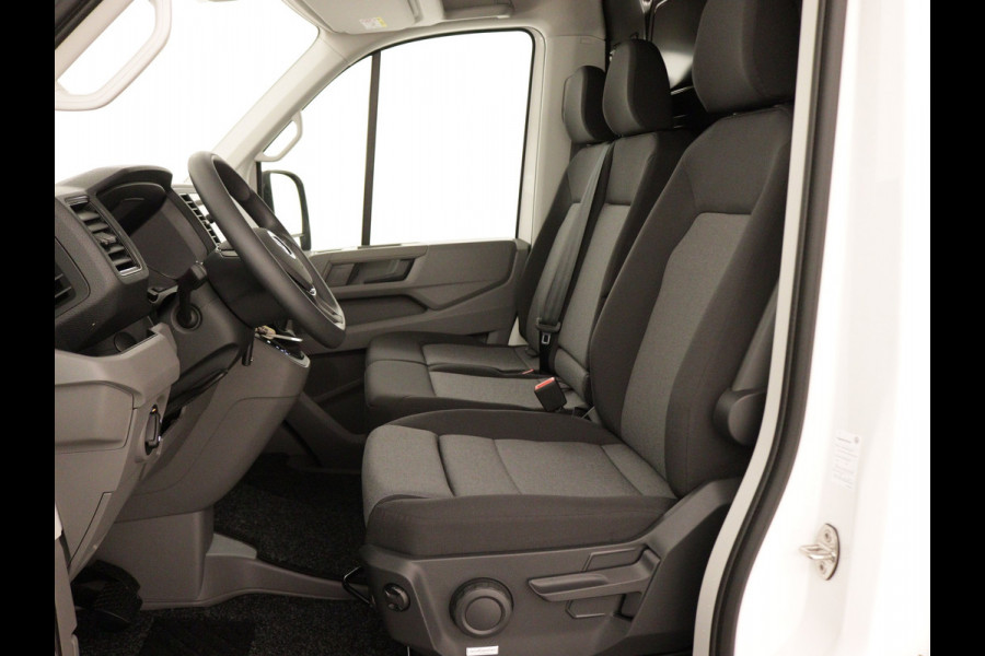 Volkswagen Crafter 2.0 TDI 103kW 140PK GVW 3.5T L3H3 WB 3640mm Highline AUT BPM vrij! Operational Lease vanaf € 990,-