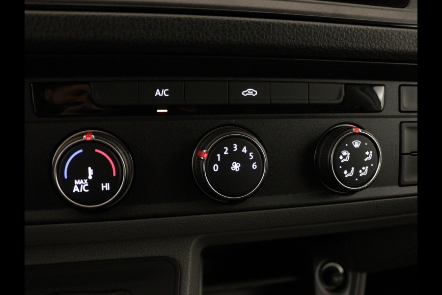 Volkswagen Crafter 2.0 TDI 103kW 140PK GVW 3.5T L3H3 WB 3640mm Highline AUT BPM vrij! Operational Lease vanaf € 990,-